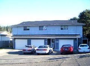 3926 Edgewood Dr APT B, North Bend, OR