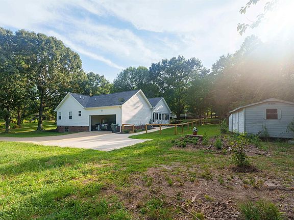 5th image of 646 Gum Springs Rd