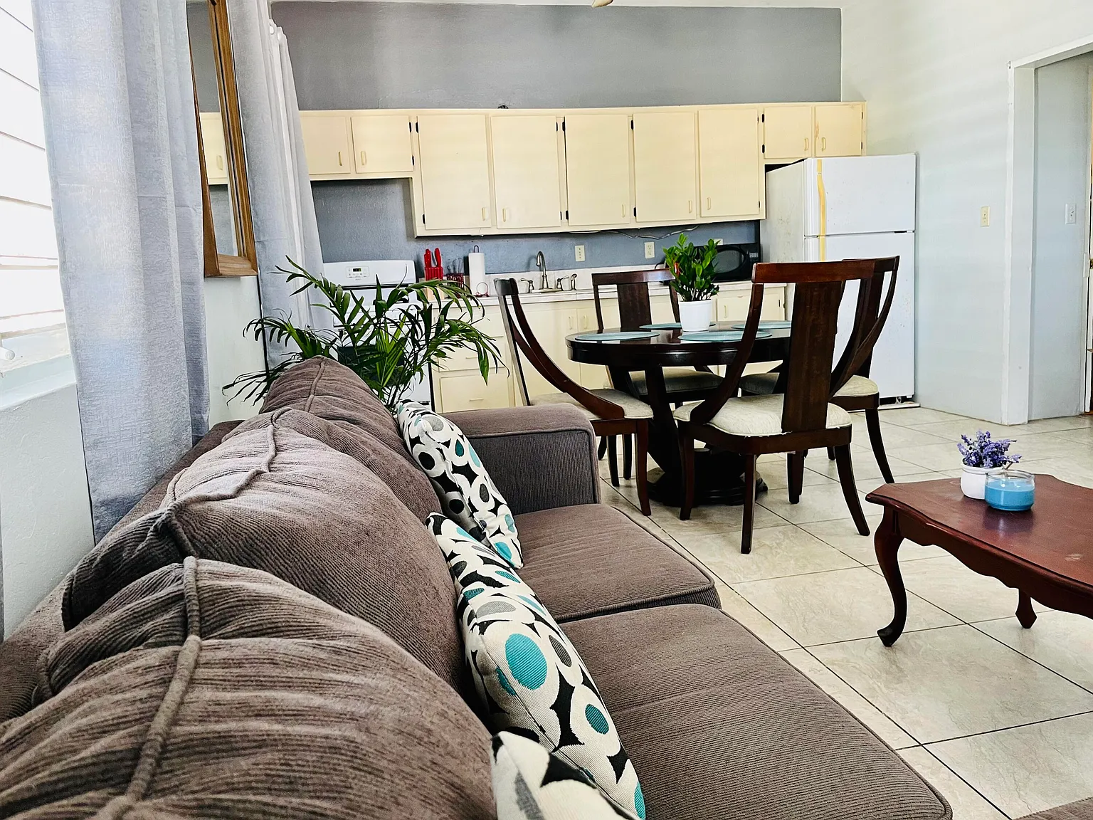 2 bed, 800 sqft, $1,750 — Photo 3