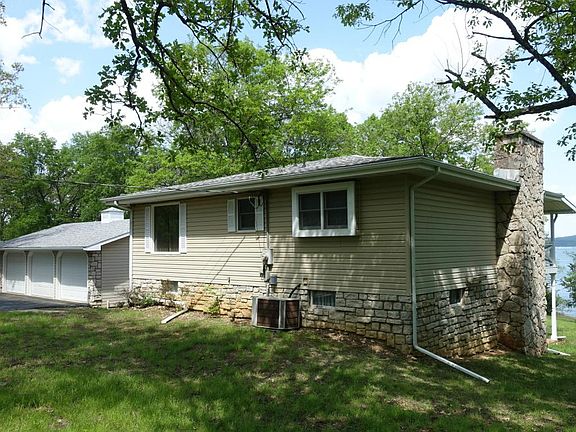 3rd image of 126 Hurtville Ln