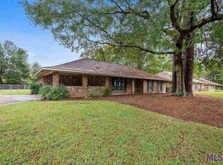 5344 Mapleton Dr, Greenwell Springs, LA 70739