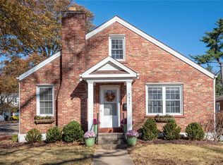 7457 Hillsdale Dr, Saint Louis, MO 63121