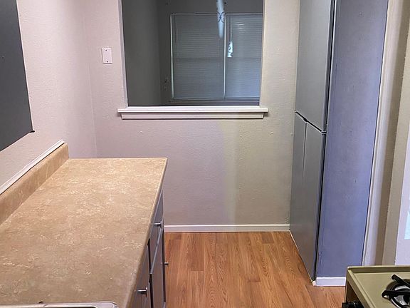 4th image of 6012 Westridge Ln APT 605