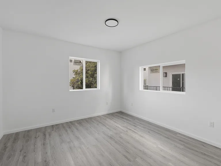 6507 Woodley Ave #3 — Photo 15