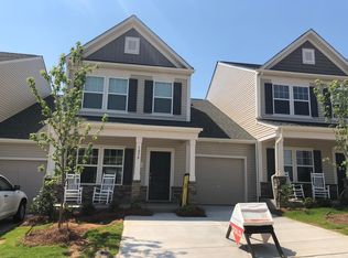 105 Brookshire Ln, Statesville, NC 28677