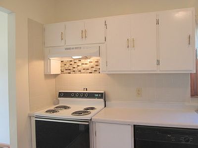 4th image of 2411 N St