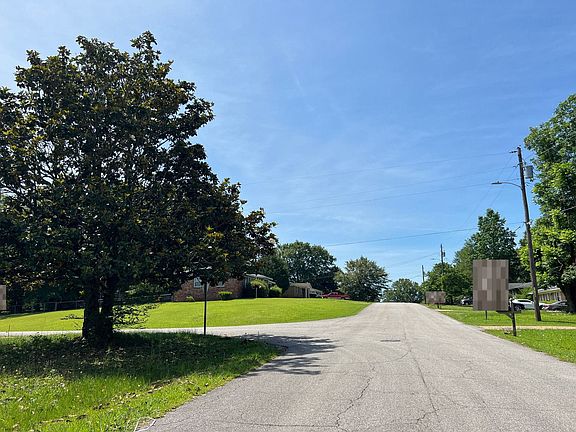 4th image of 4363 30th Ave E