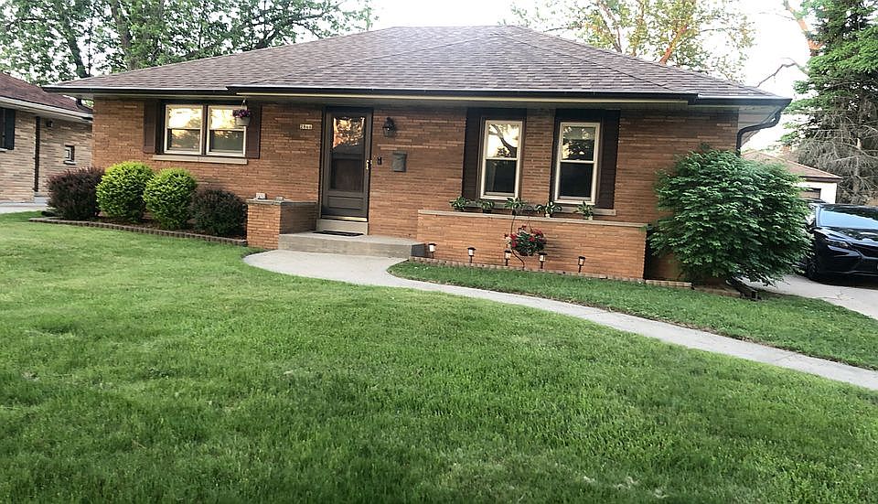 1st image of 2868 S Cleveland Park Dr