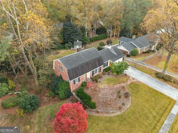 1701 Kings Down Cir, Atlanta, GA 30338