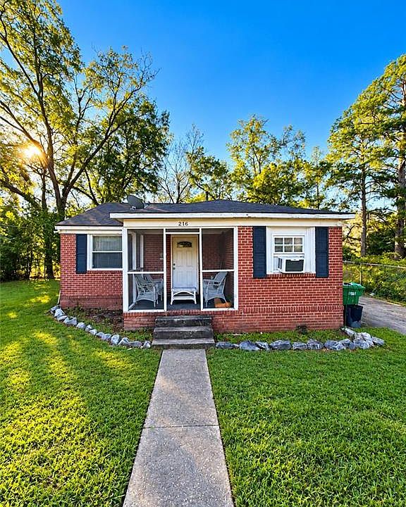 1st image of 216 Kendrick Ave