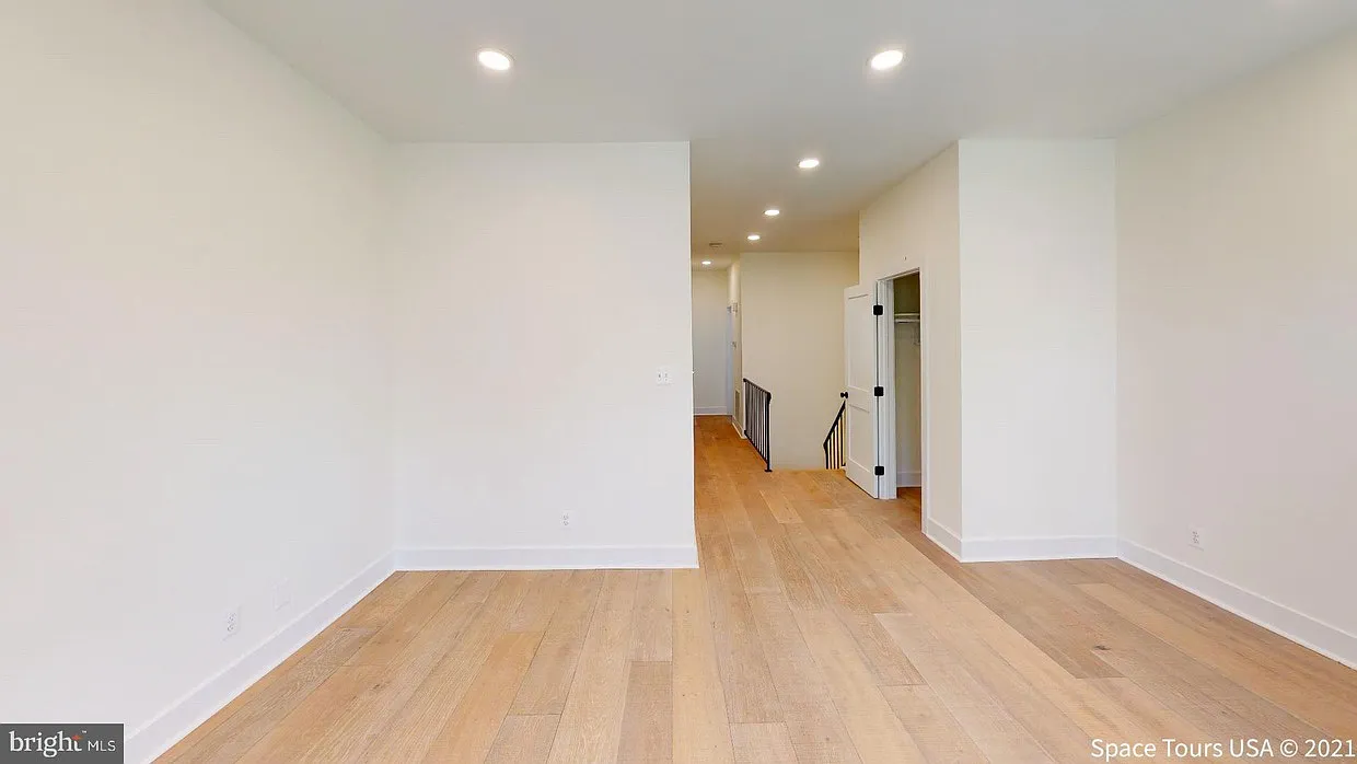 1 bed, 750 sqft, $2,300 — Photo 4