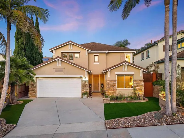 2285 Hillyer St, Carlsbad, CA 92008