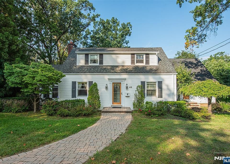 1st image of 42 Valley View Terrace