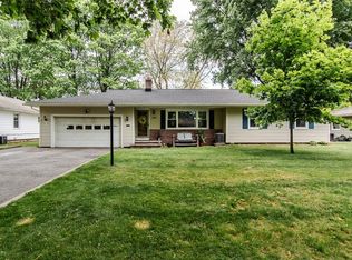 180 Elwood Dr, Rochester, NY 14616