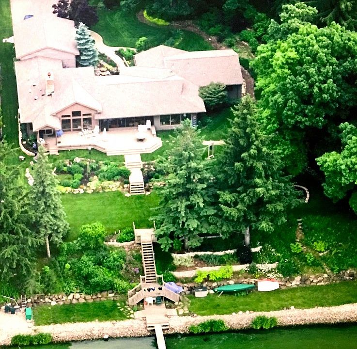 1st image of 39104 N Cedar Crest Dr