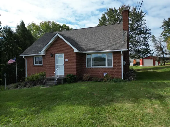 110 Gregg Dr, Harmony, PA 16037