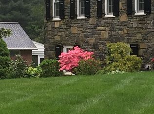 2175 Fox Creek Rd, Berwyn, PA 19312