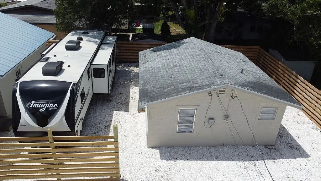 3711 Walnut Ave — Photo 4