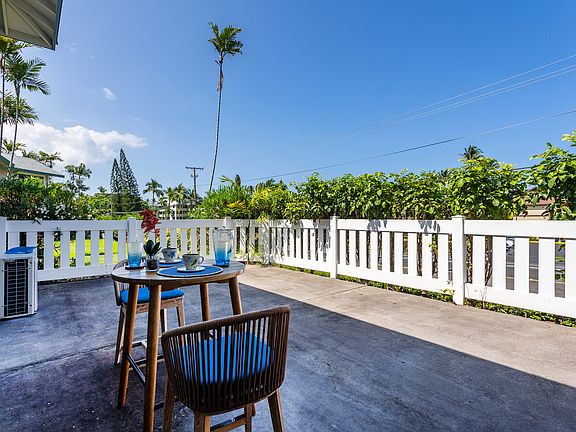 5th image of 75-6081 Alii Dr APT A101