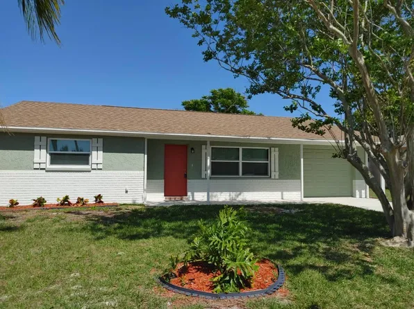 4846 Dogwood St, New Port Richey, FL 34653