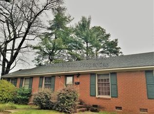 2923 Amity Garden Ct, Charlotte, NC 28205