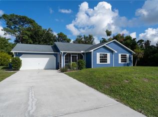 18477 Bradenton Rd, Fort Myers, FL 33967