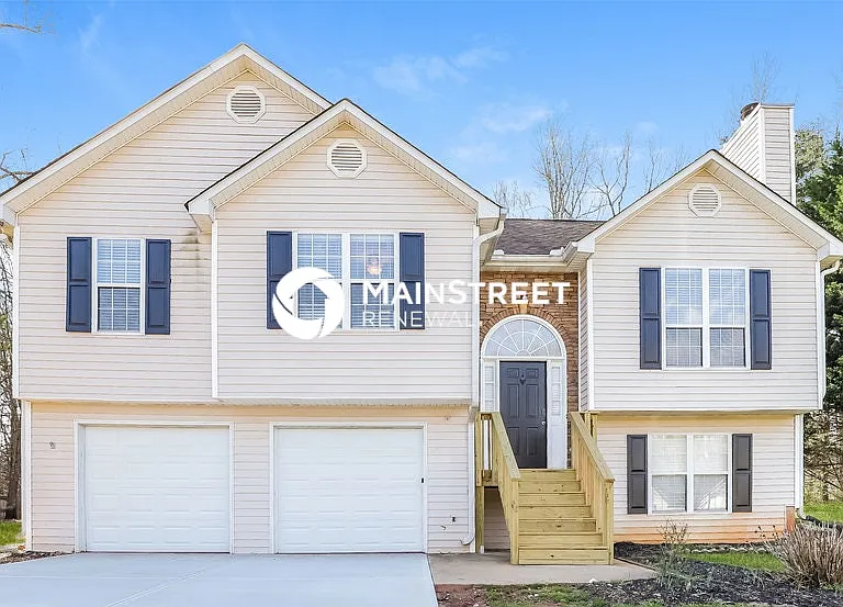 7015 Bristol Trl — Photo 1