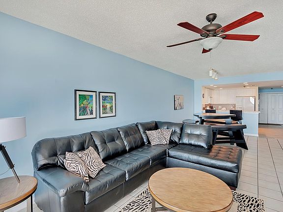 5th image of 22 Via Deluna Dr #702