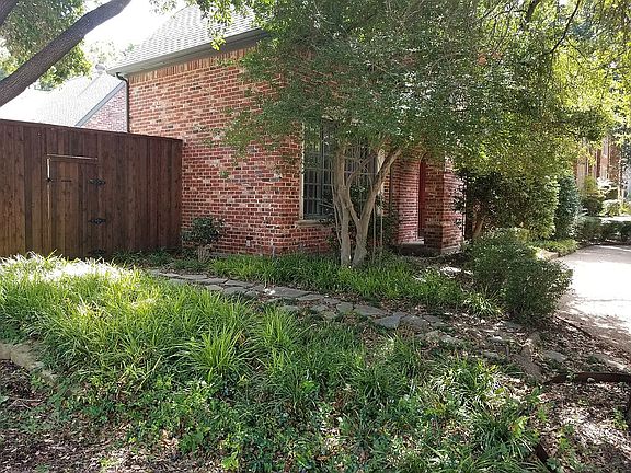 3rd image of 3708 Watercrest Dr