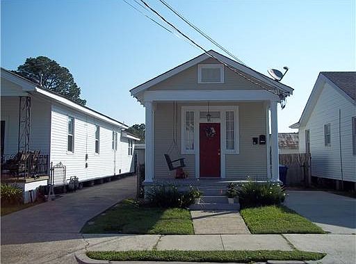 1st image of 931 Newton St