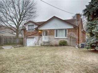 289 Burnett Ave, Toronto, ON M2N 1W2