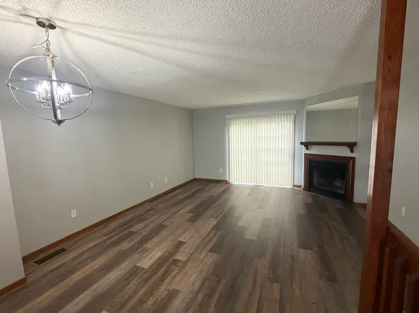 153 Hawkins Ln, Blacklick, OH 43004