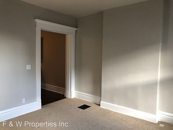 3rd image of 65-71 S Douglass St #2860577