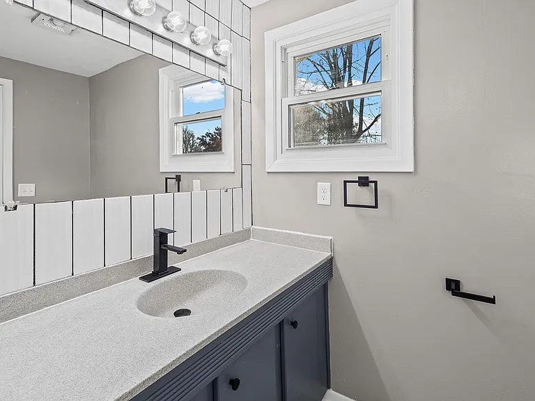1406 Meadowbrook Ct — Photo 15