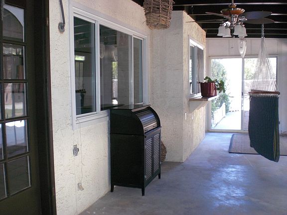 3rd image of 721 La Mancha Ct