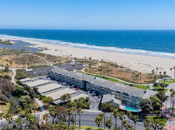 681 Ocean View Dr, Port Hueneme, CA 93041
