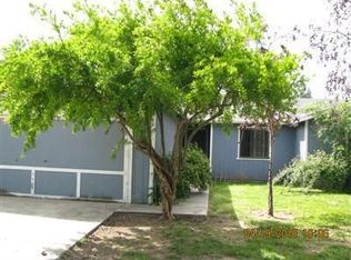 419 W Minarets Ave, Pinedale, CA 93650