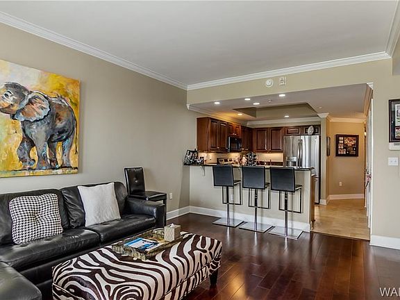 3rd image of 1155 12th St Unit 404