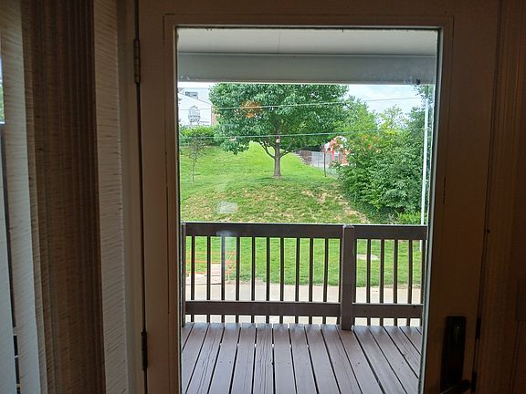 5th image of 1614 Forest Hills Dr