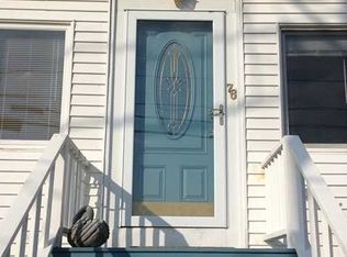 76 Purgatory Rd, Middletown, RI 02842