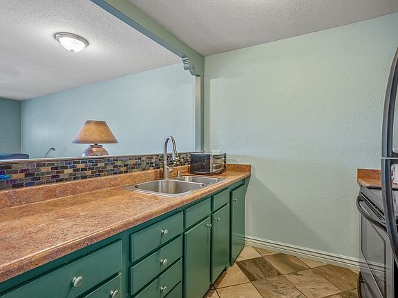 4th image of 149 Calle Ojo Feliz Unit B