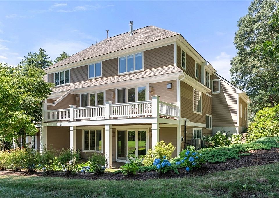 1st image of 11 Eagle Ct