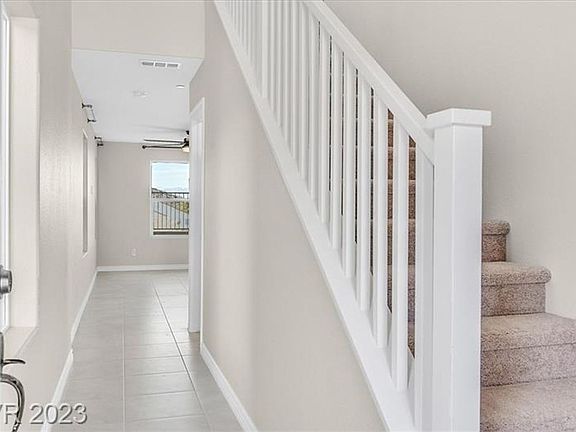 3rd image of 368 Rosefinch St