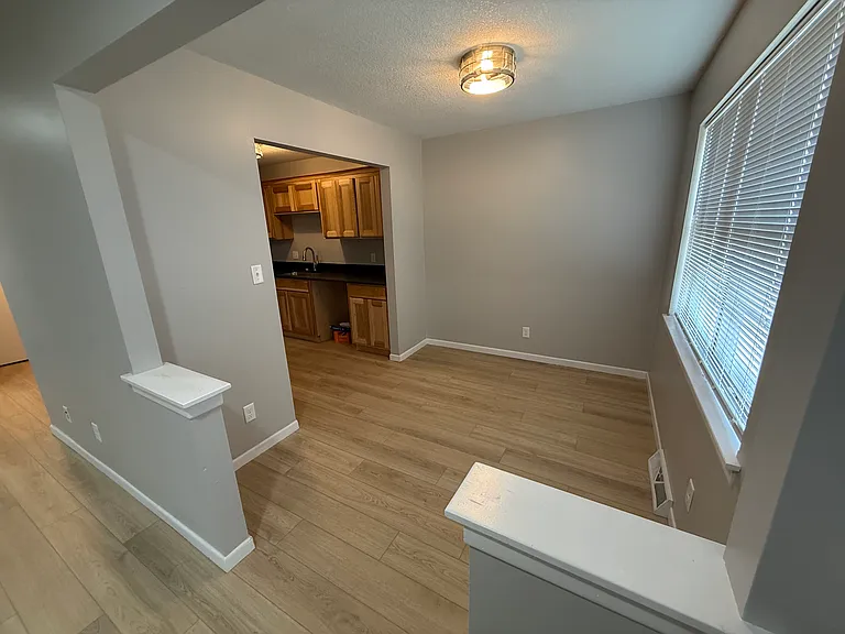 4402 SW 34th St — Photo 3