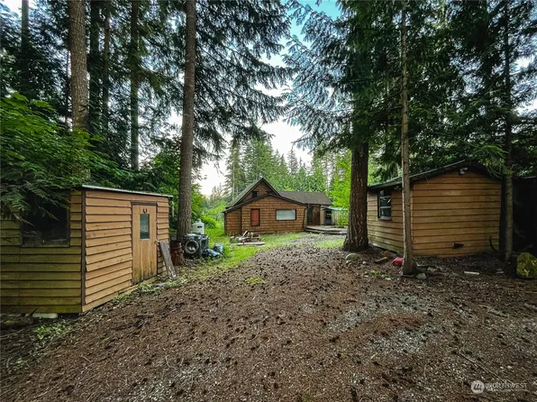 6267 Chestnut Drive, Maple Falls, WA 98266