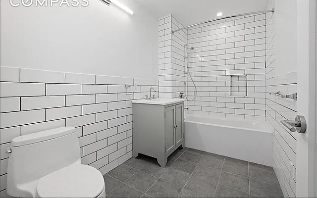 Rented by Compass | media 10