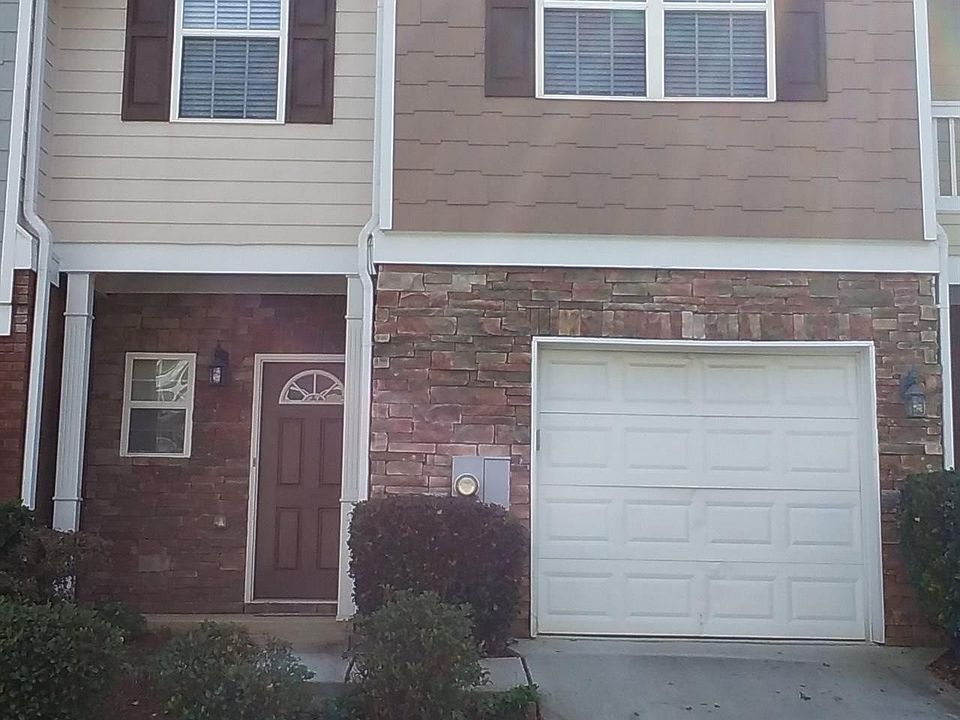 1st image of 2126 Hasel St #2