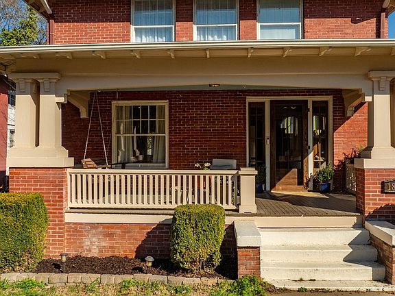 3rd image of 1811 S Louisiana St