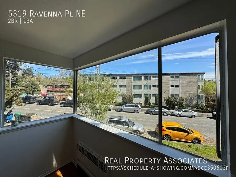 5319 Ravenna Pl NE — Photo 5