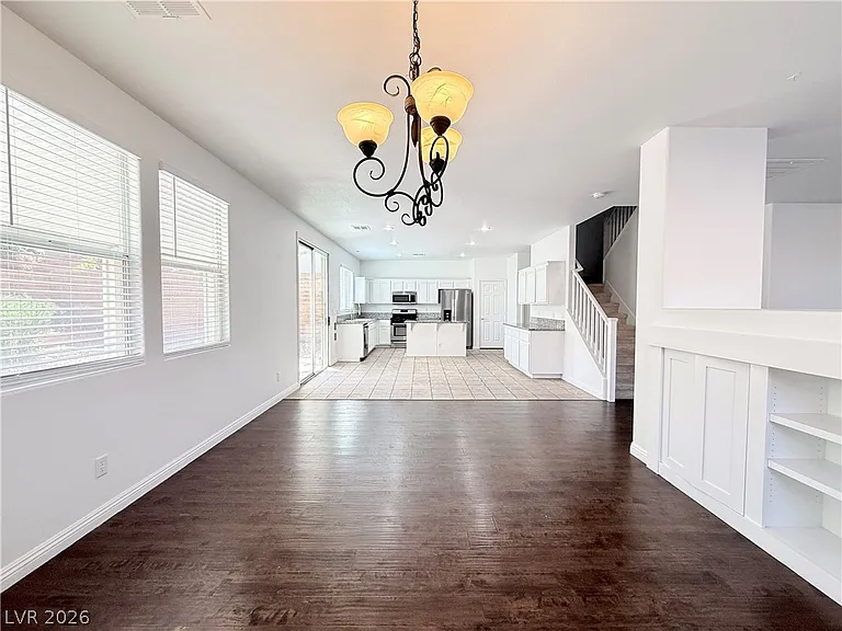 3799 Honey Ridge Ct — Photo 9